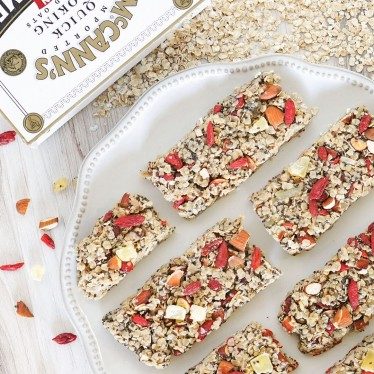Image of Tropical Chewy Granola Bars Recipe